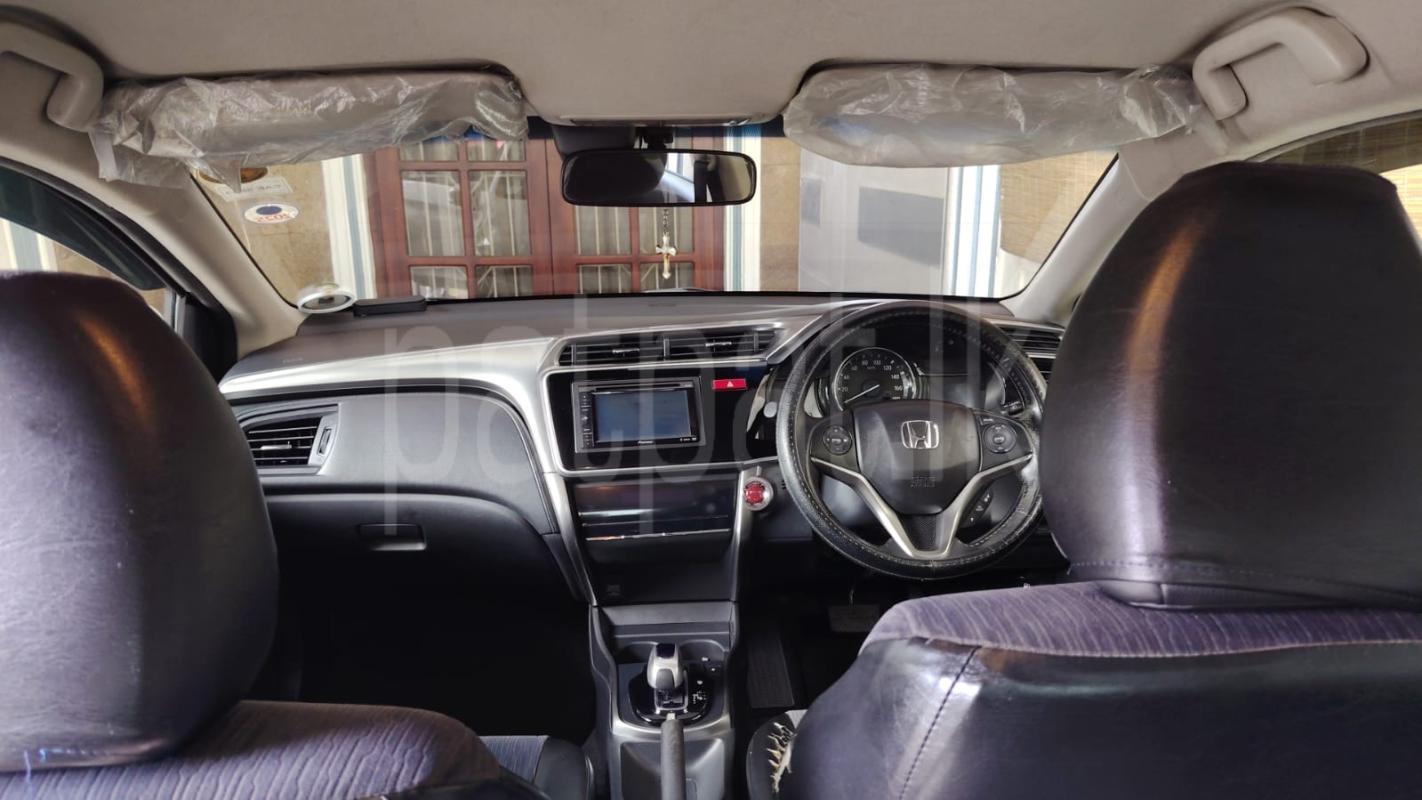 Honda Grace 2014 - பயன்படுத்தப்பட்டது கார் sale in Sri Lanka - patpat.lk
