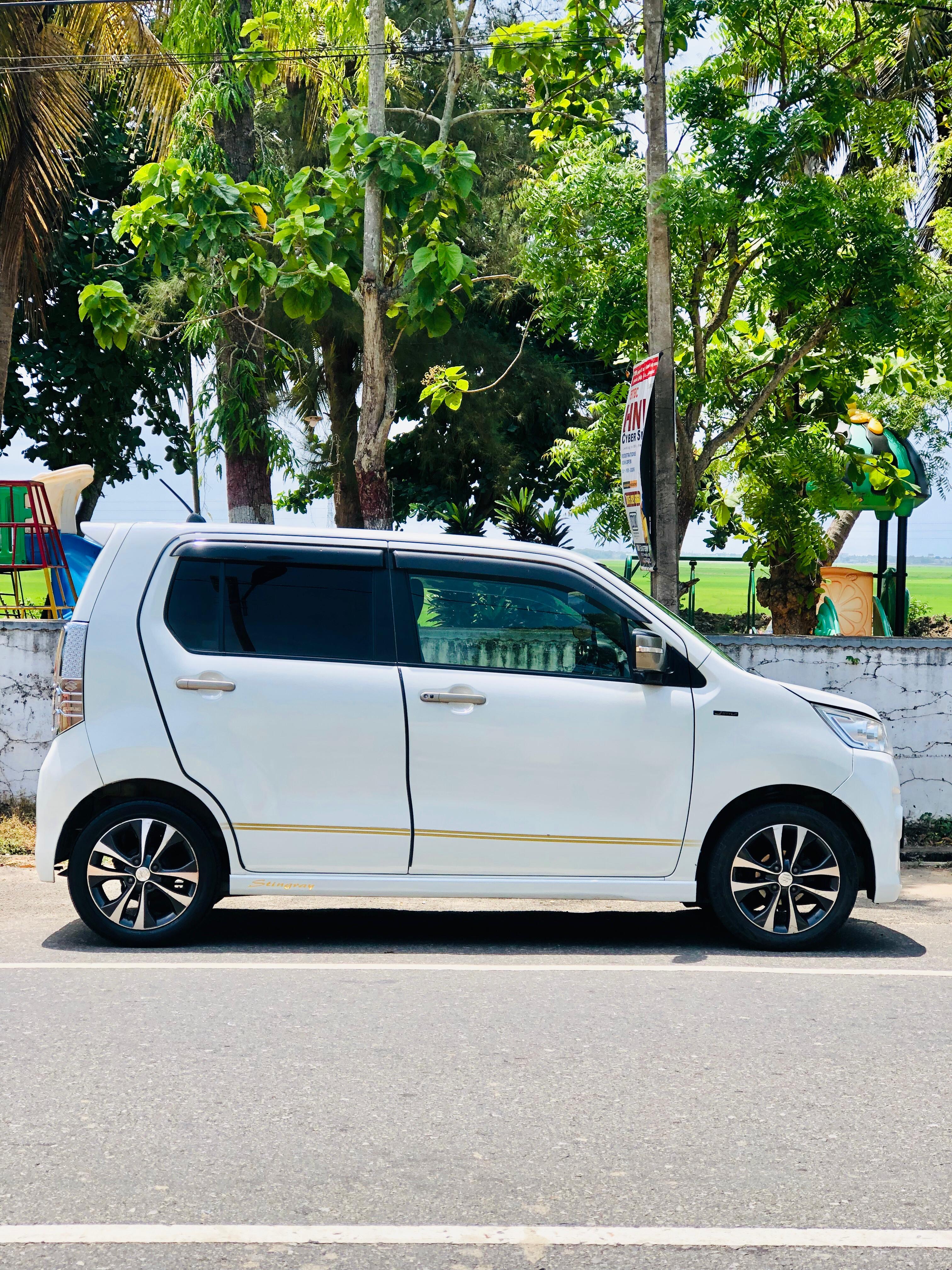 Suzuki Wagon R 2015 - பயன்படுத்தப்பட்டது கார் sale in Sri Lanka - patpat.lk
