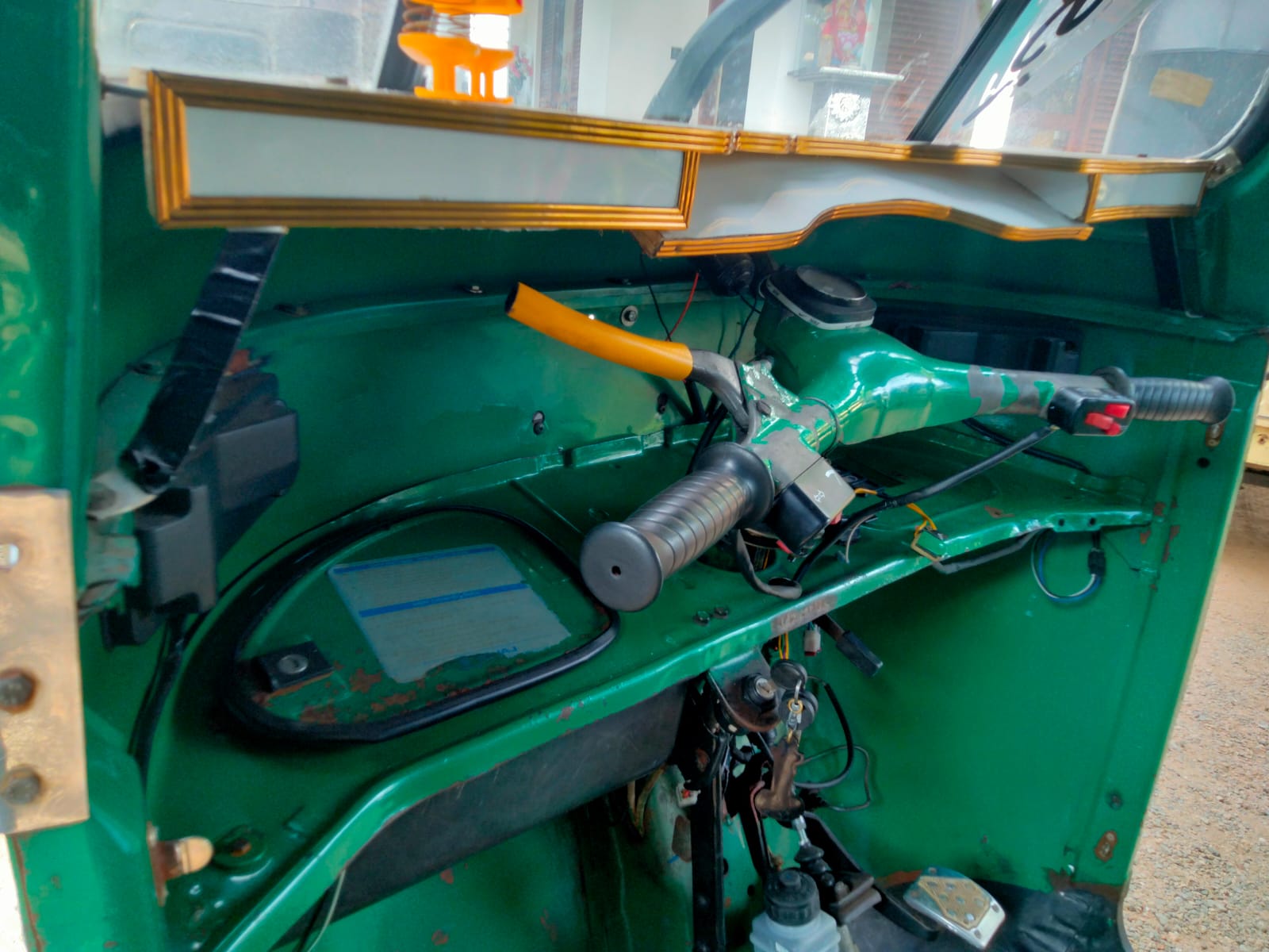 Bajaj Three Wheel 2005 - භාවිතා කරන ලද ත්‍රිරෝද රථය sale in Sri Lanka - patpat.lk