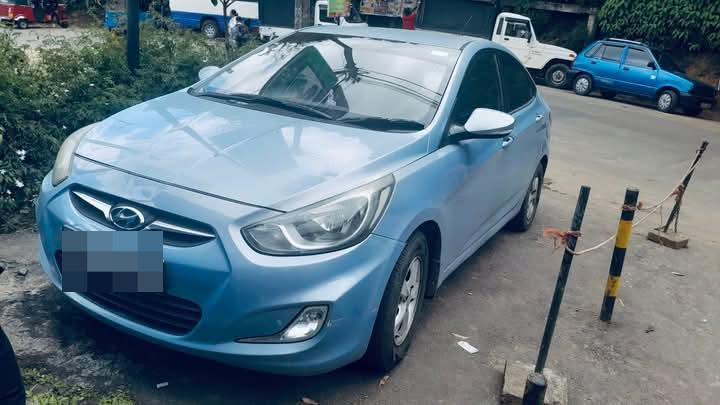 Hyundai Accent 2011 ads-image-1