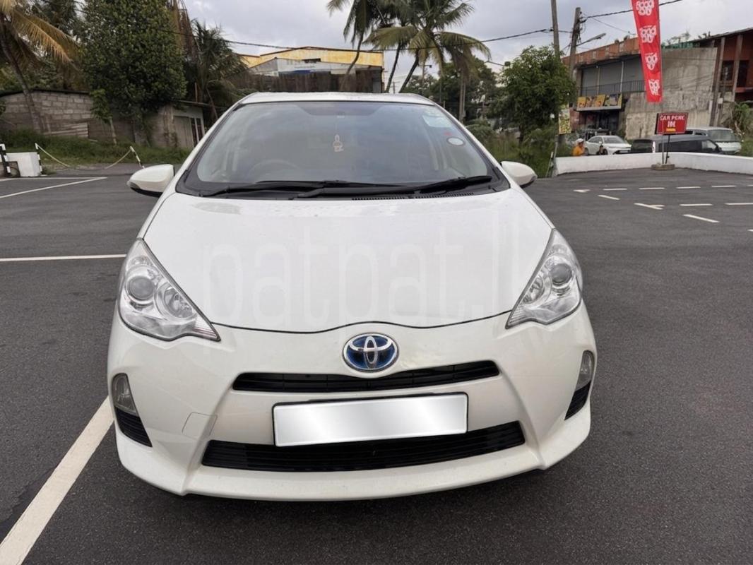 Toyota Aqua 2014 - பயன்படுத்தப்பட்டது கார் sale in Sri Lanka - patpat.lk