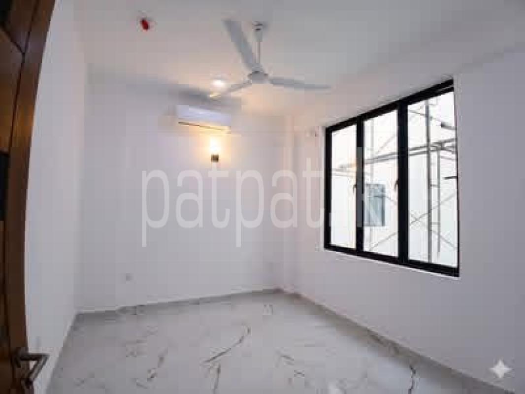 Unfurnished Apartment for Sale in Wellawatta (Colombo 06)