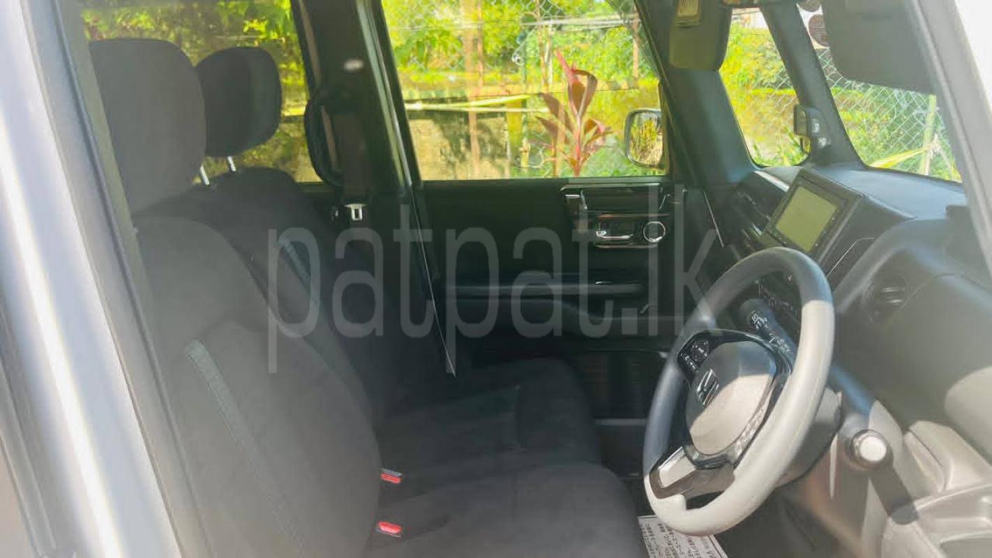 Advertisement image 6