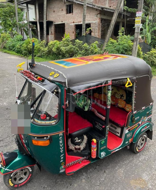 Bajaj 2 stroke 2005 - பயன்படுத்தப்பட்டது முச்சக்கர வண்டி sale in Sri Lanka - patpat.lk