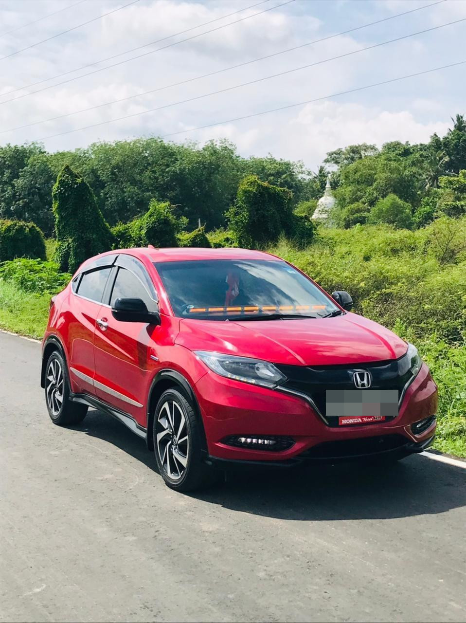 Honda Vezel 2017 - பயன்படுத்தப்பட்டது SUV sale in Sri Lanka - patpat.lk