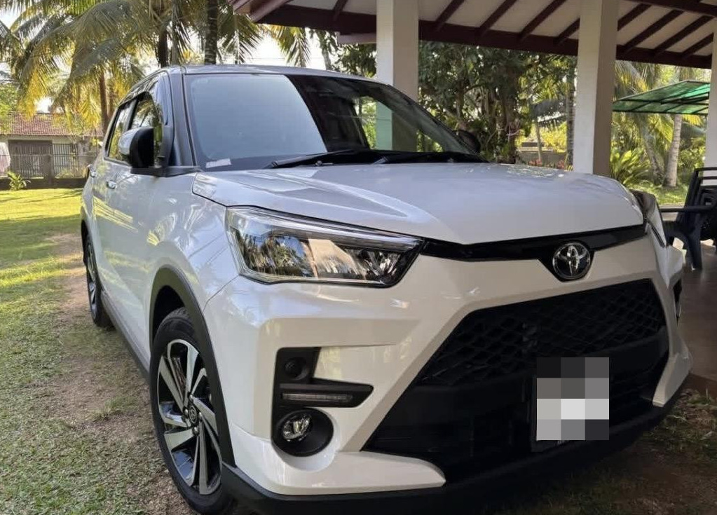 Toyota Raize 2023 - பயன்படுத்தப்பட்டது SUV sale in Sri Lanka - patpat.lk
