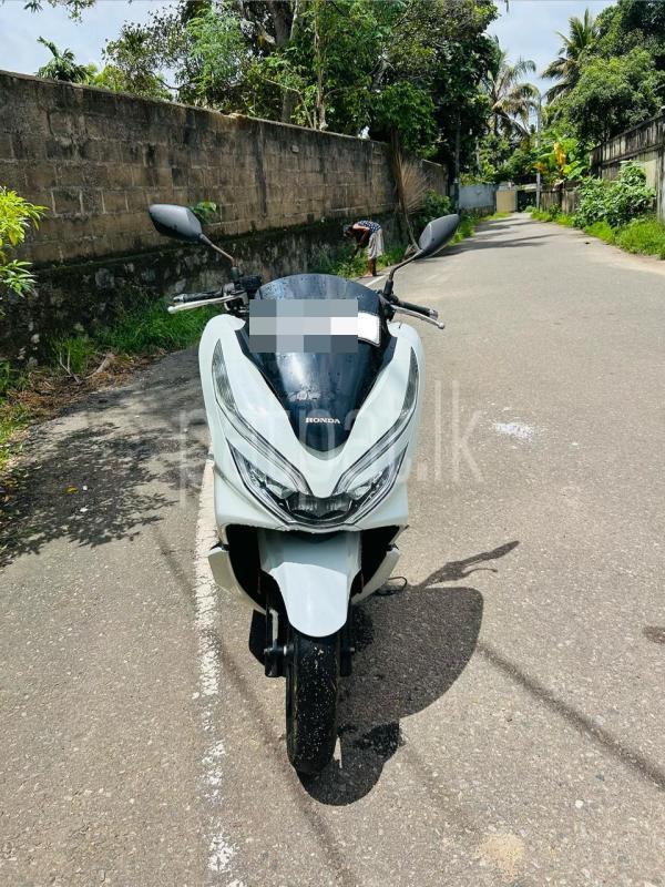 Honda PCX 2021 - பயன்படுத்தப்பட்டது பைக் sale in Sri Lanka - patpat.lk