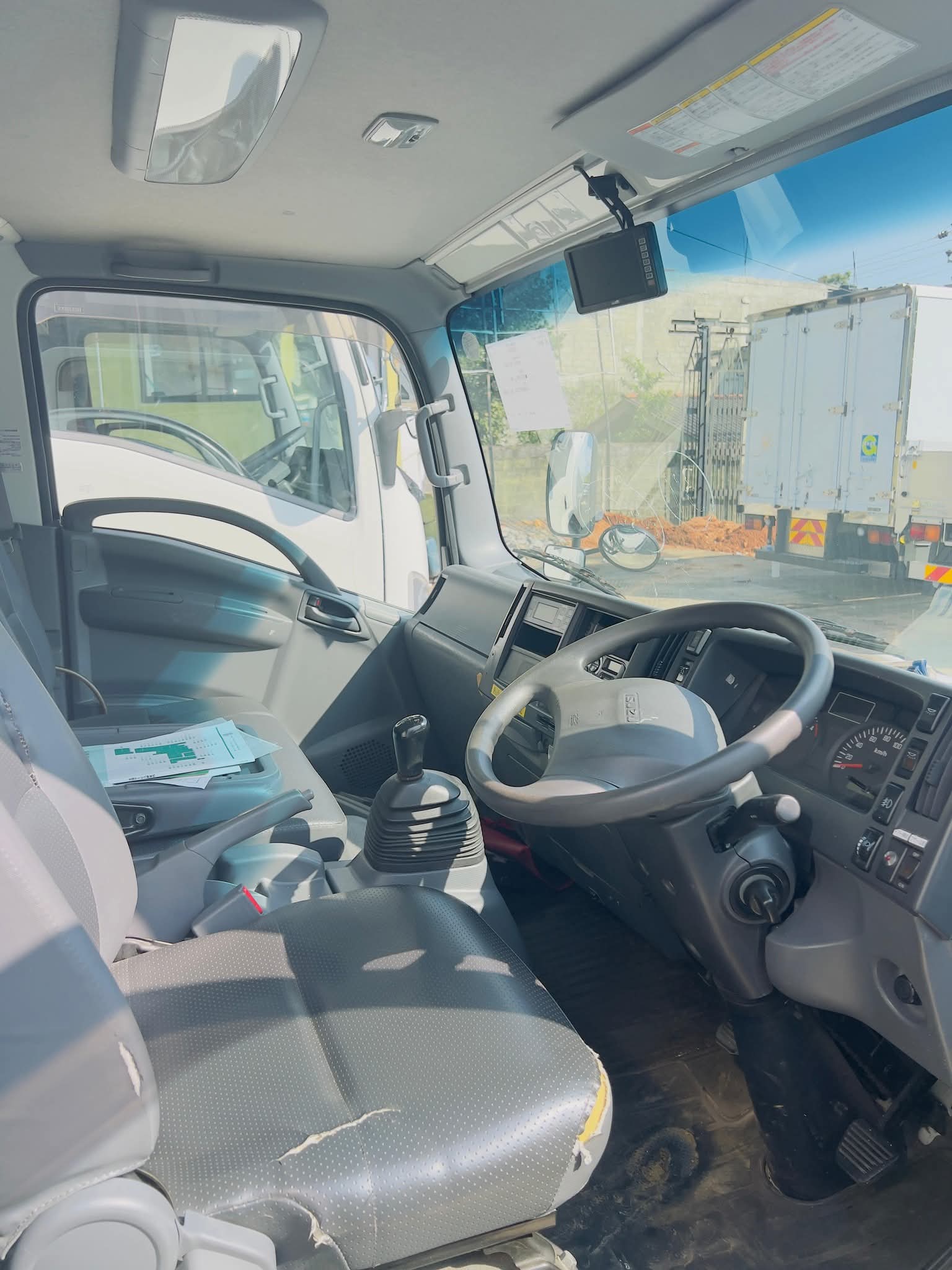 Isuzu ELF 2017 - Brand New Truck sale in Sri Lanka - patpat.lk