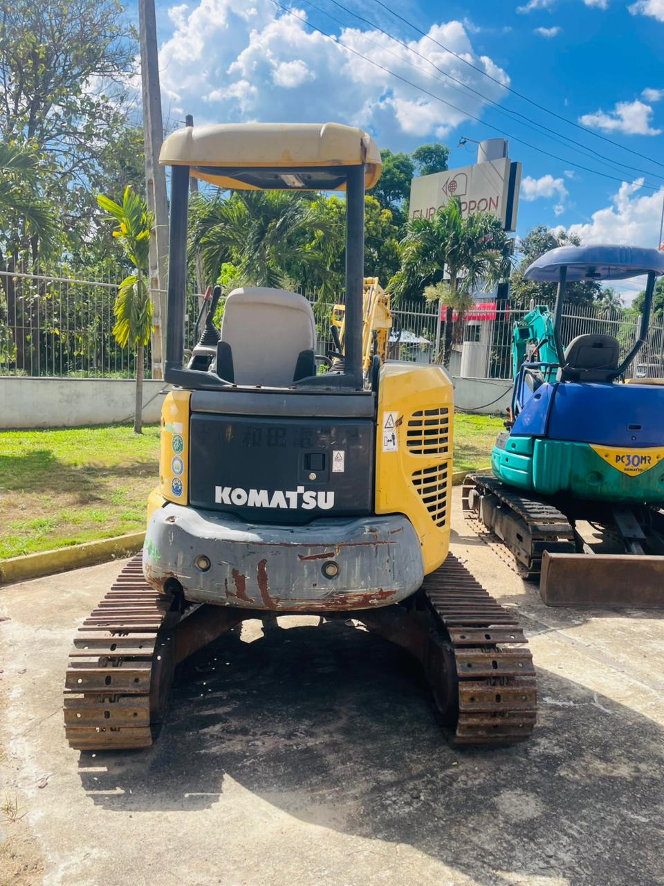 Komatsu Excavator 2006 - භාවිතා කරන ලද බර sale in Sri Lanka - patpat.lk