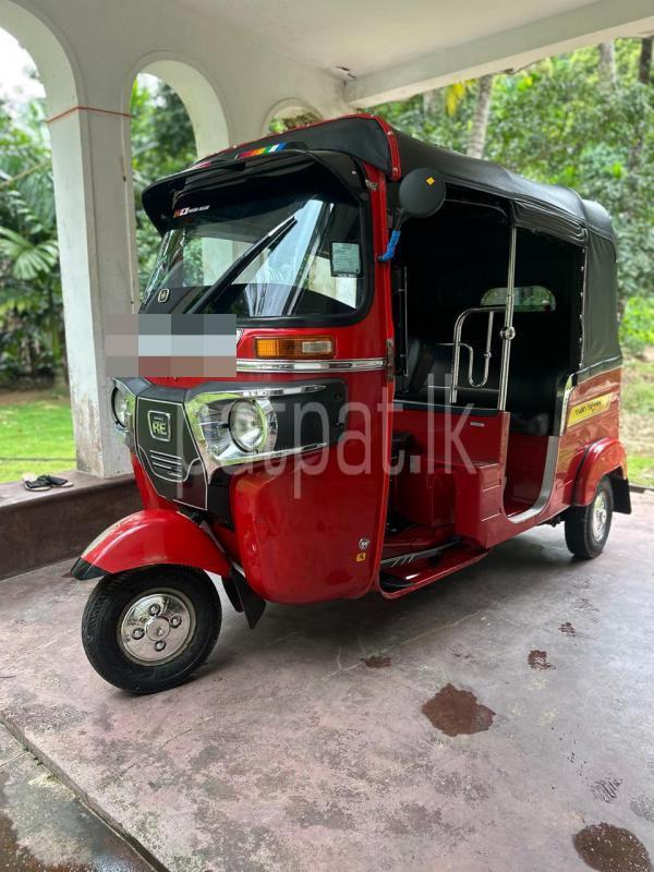 Bajaj 4 stroke 2014 - භාවිතා කරන ලද ත්‍රිරෝද රථය sale in Sri Lanka - patpat.lk