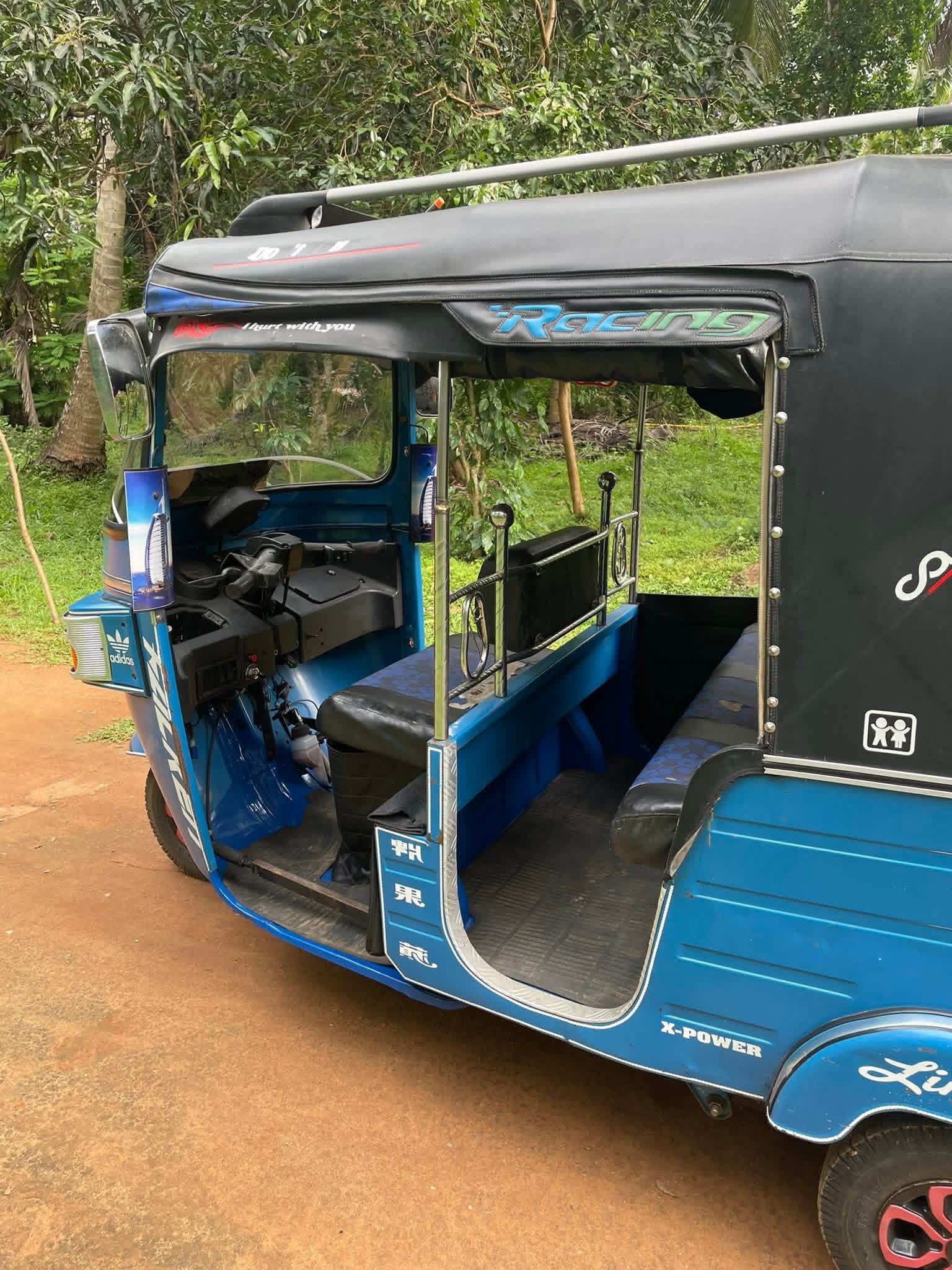 Bajaj Three Wheel 2011 - Used Three wheeler sale in Sri Lanka - patpat.lk