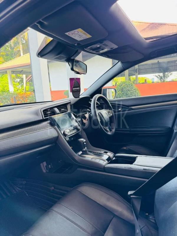 Honda Civic 2018 - Used Car sale in Sri Lanka - patpat.lk