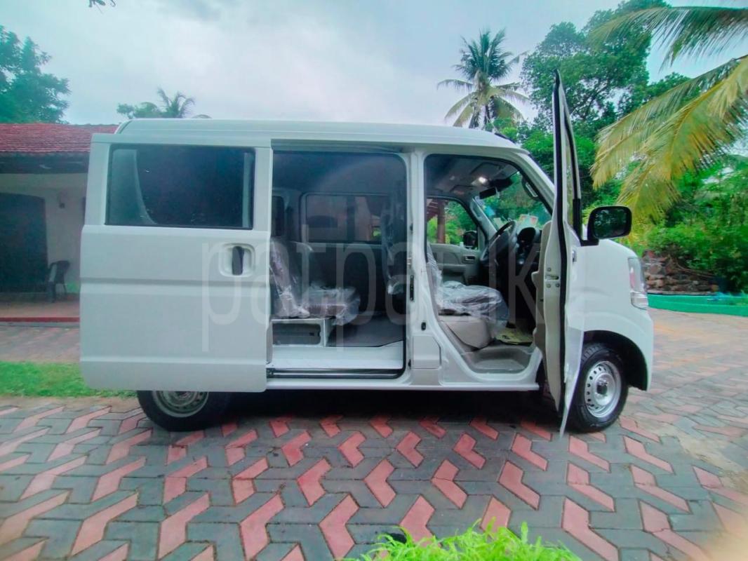 Advertisement image 5