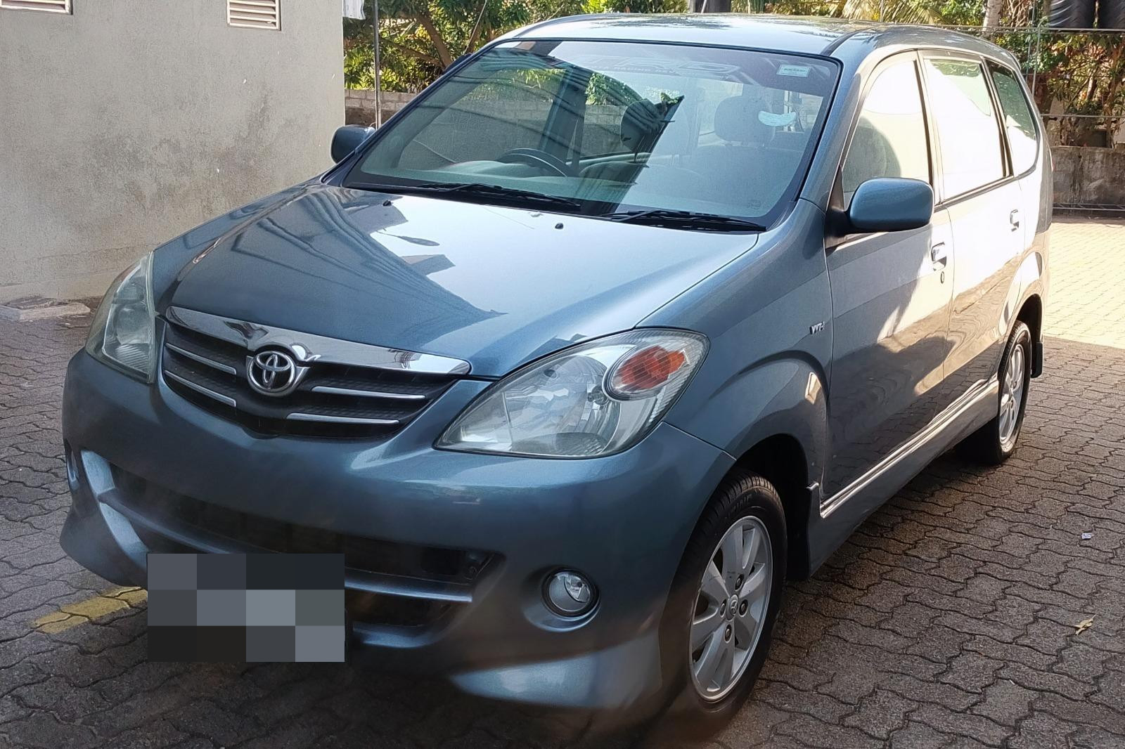 Toyota Avanza 2011 - பயன்படுத்தப்பட்டது பல்நோக்கு sale in Sri Lanka - patpat.lk