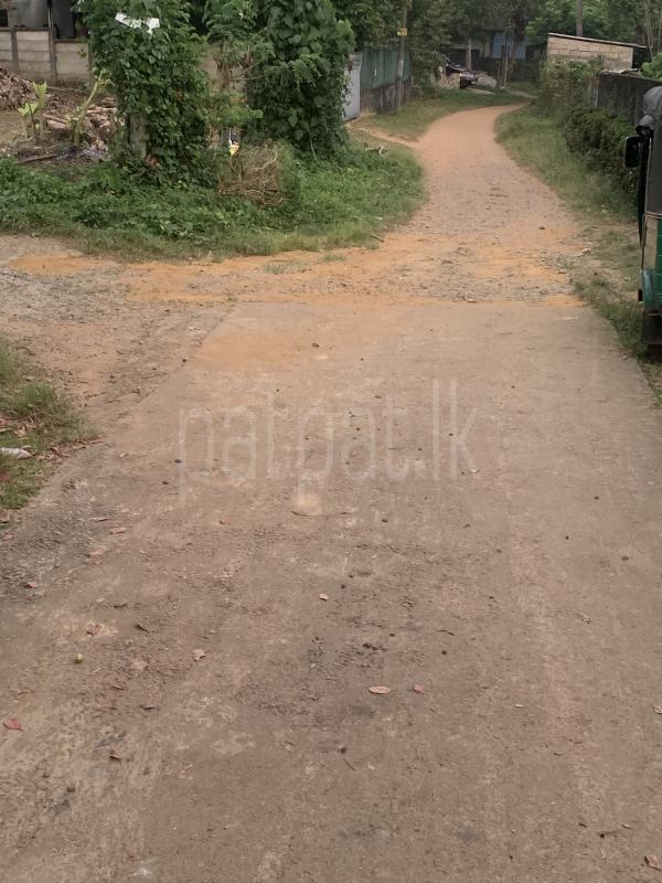 Residential Land for Sale in Padukka