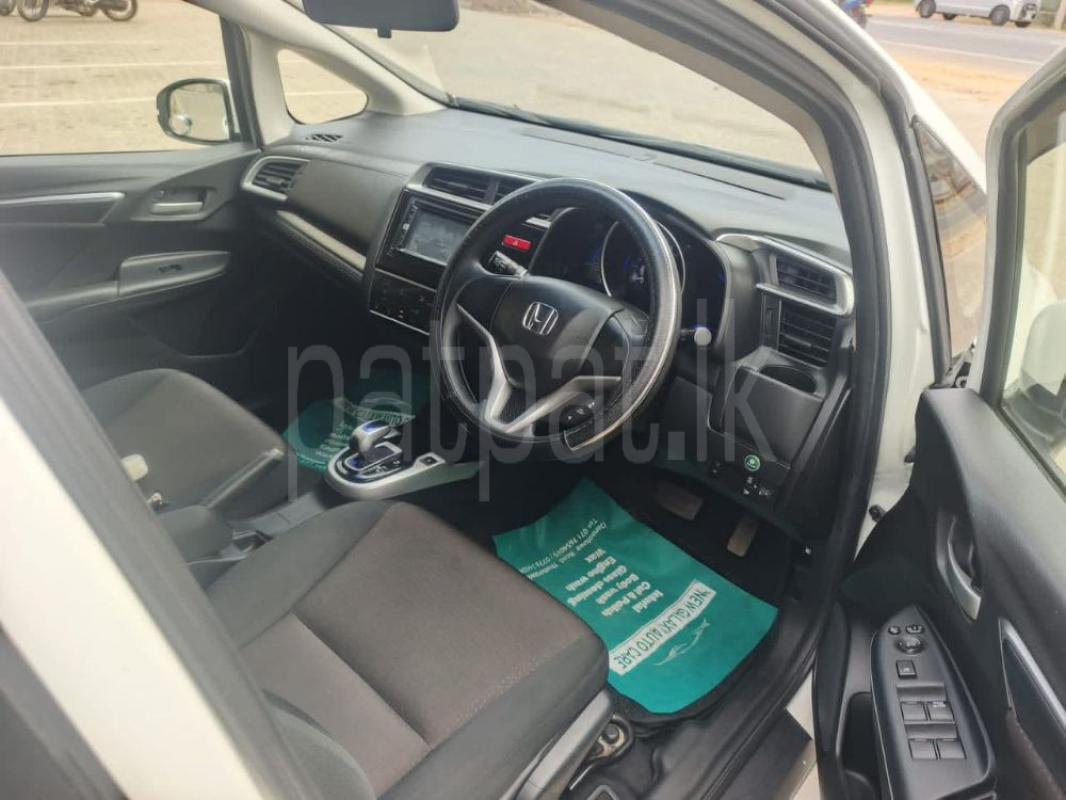 Advertisement image 3