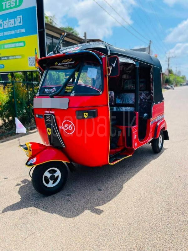 Bajaj 2 stroke 2004 - භාවිතා කරන ලද ත්‍රිරෝද රථය sale in Sri Lanka - patpat.lk