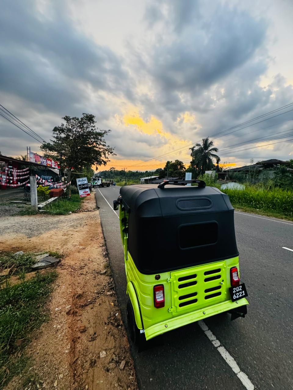 Bajaj Three Wheel 1989 - பயன்படுத்தப்பட்டது முச்சக்கர வண்டி sale in Sri Lanka - patpat.lk