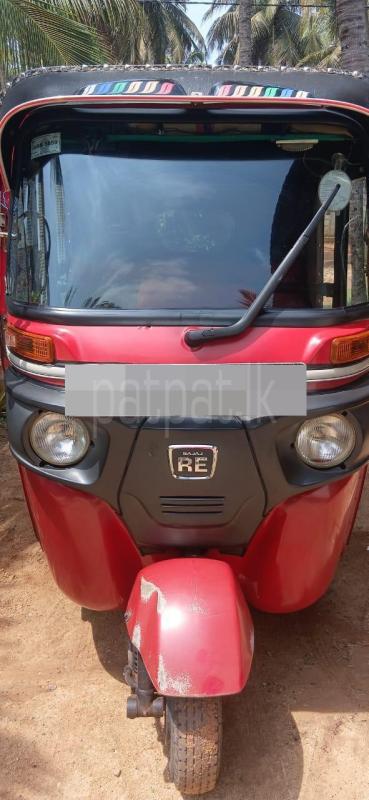 Bajaj Three Wheel 2018 - பயன்படுத்தப்பட்டது முச்சக்கர வண்டி sale in Sri Lanka - patpat.lk