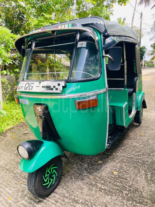 Bajaj 2 stroke 2006 - භාවිතා කරන ලද ත්‍රිරෝද රථය sale in Sri Lanka - patpat.lk
