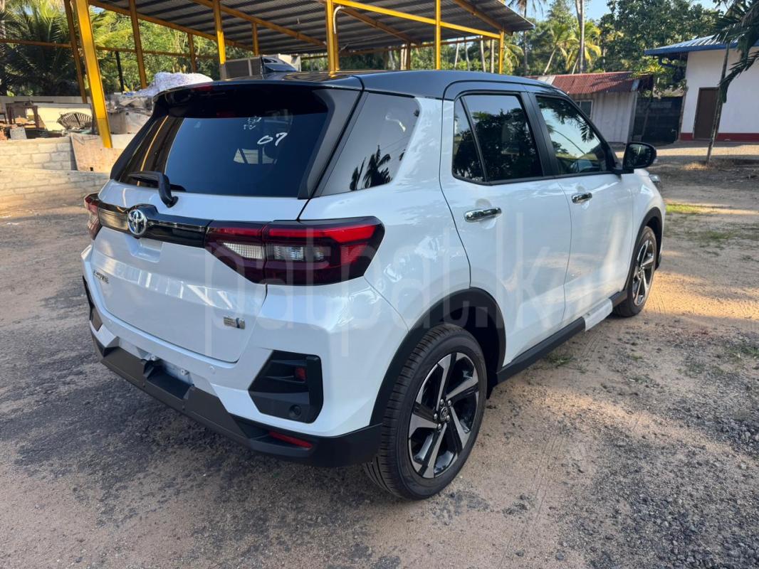 Advertisement image 4