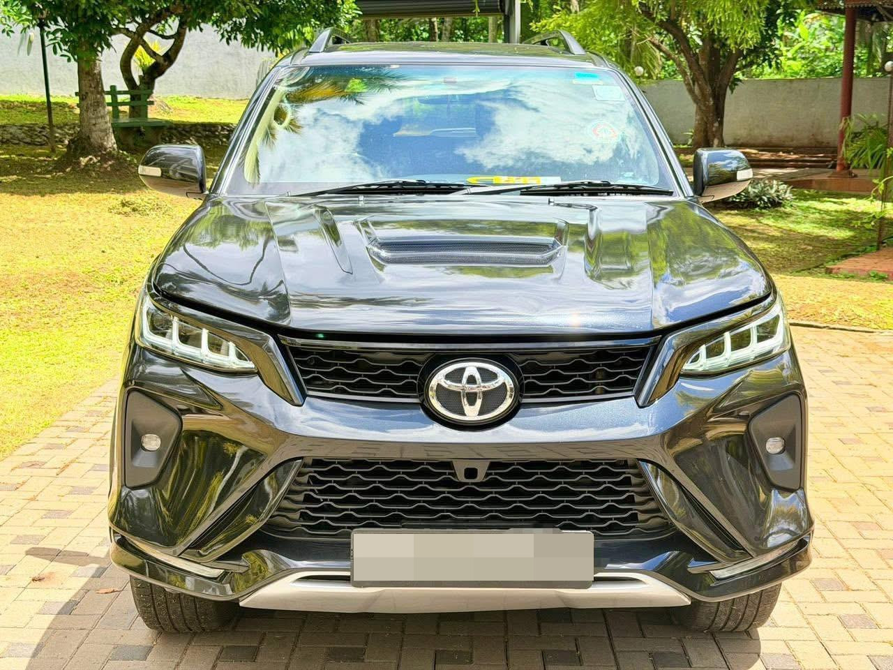 Toyota Fortuner 2013 - பயன்படுத்தப்பட்டது SUV sale in Sri Lanka - patpat.lk