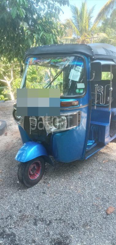 Bajaj Three Wheel 2015 - Reconditioned Three wheeler sale in Sri Lanka - patpat.lk