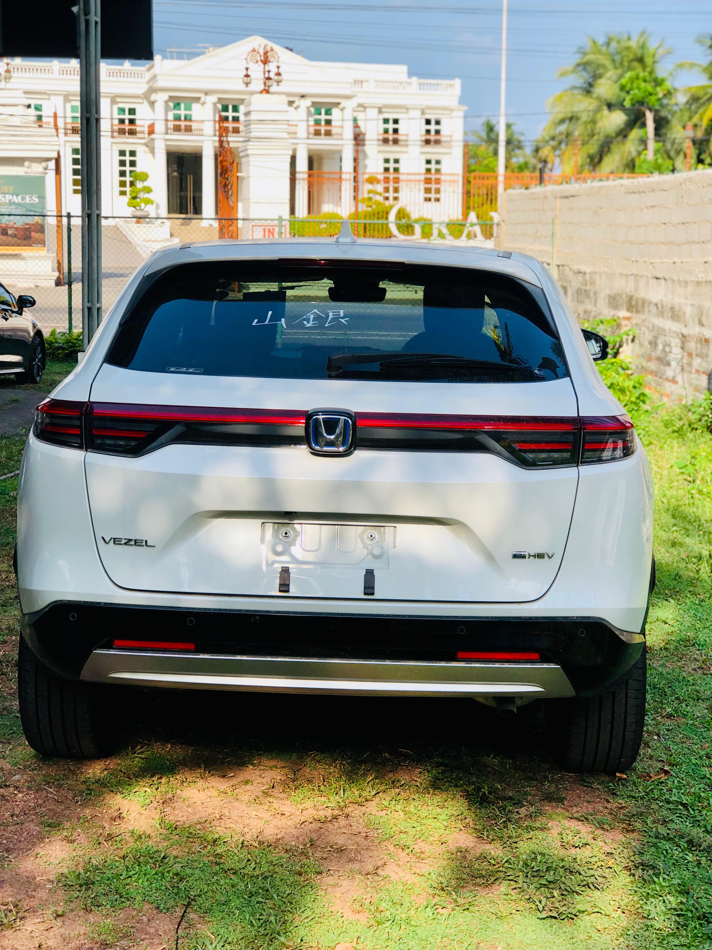 Honda Vezel 2025 - භාවිතා කරන ලද SUV රථය sale in Sri Lanka - patpat.lk