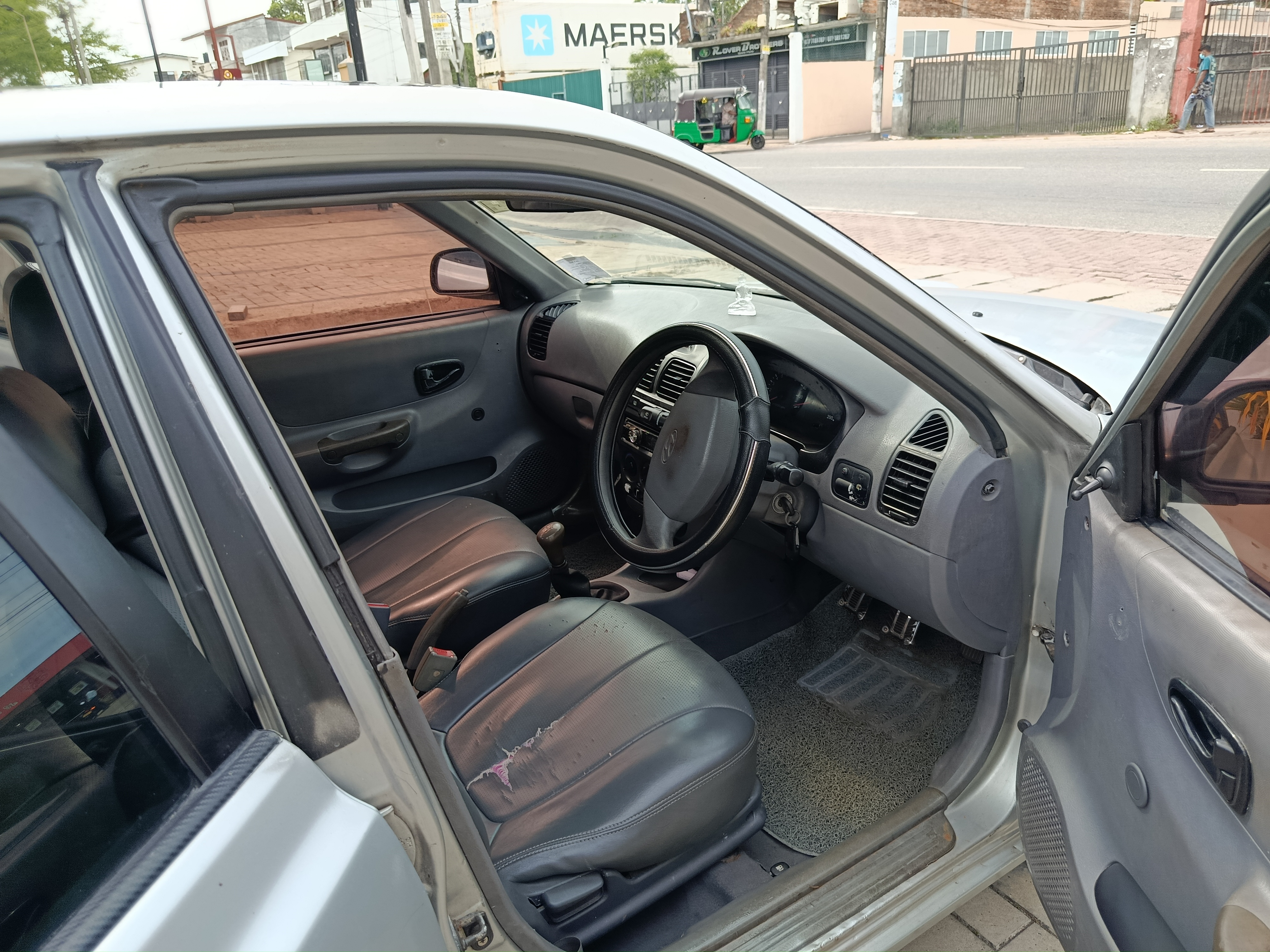 Hyundai Accent 2003 - Used Car sale in Sri Lanka - patpat.lk