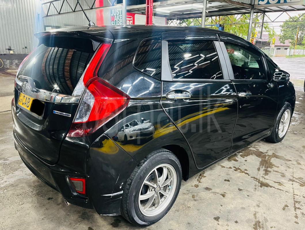 Advertisement image 4