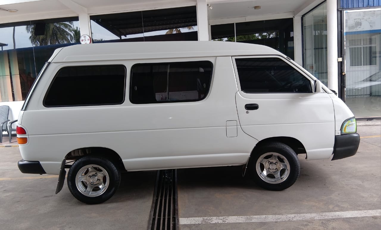 Toyota TownAce 1993 - Used Van sale in Sri Lanka - patpat.lk