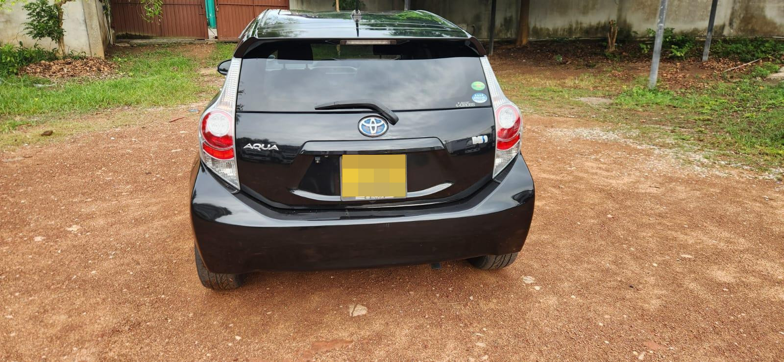 Toyota Aqua 2013 - பயன்படுத்தப்பட்டது கார் sale in Sri Lanka - patpat.lk