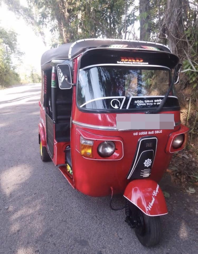 Bajaj 4 stroke 2010 - பயன்படுத்தப்பட்டது முச்சக்கர வண்டி sale in Sri Lanka - patpat.lk