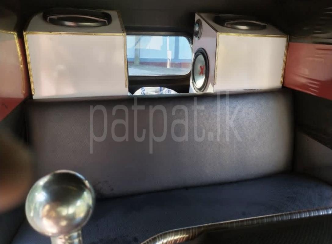 Bajaj 4 stroke 2011 - භාවිතා කරන ලද ත්‍රිරෝද රථය sale in Sri Lanka - patpat.lk