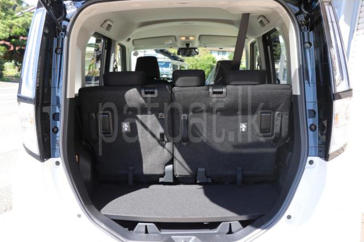 Advertisement image 6