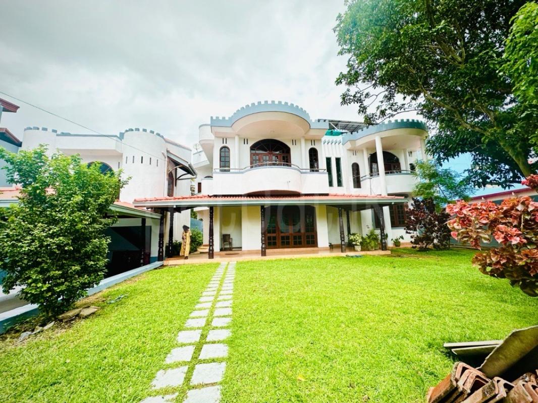 House for Sale in Battaramulla