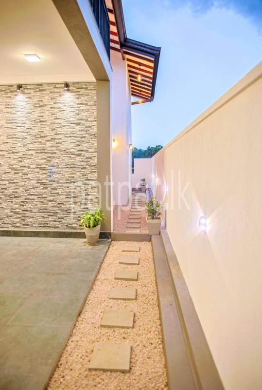 House for Sale in Athurugiriya