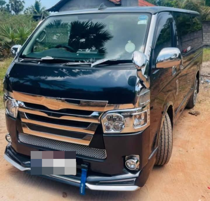 Toyota Hiace 2007 - பயன்படுத்தப்பட்டது வேன் sale in Sri Lanka - patpat.lk