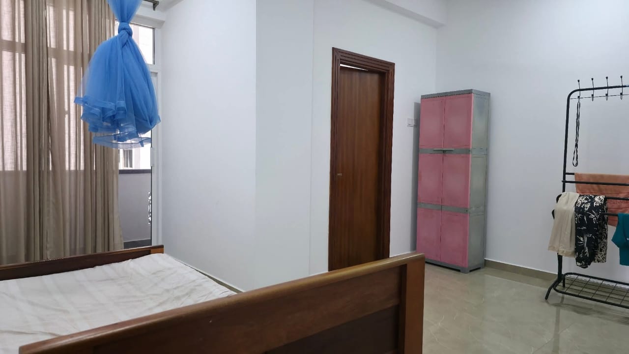Unfurnished Apartment for Sale in Wellawatta (Colombo 06)