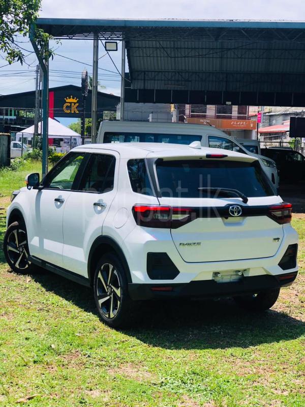 Advertisement image 4