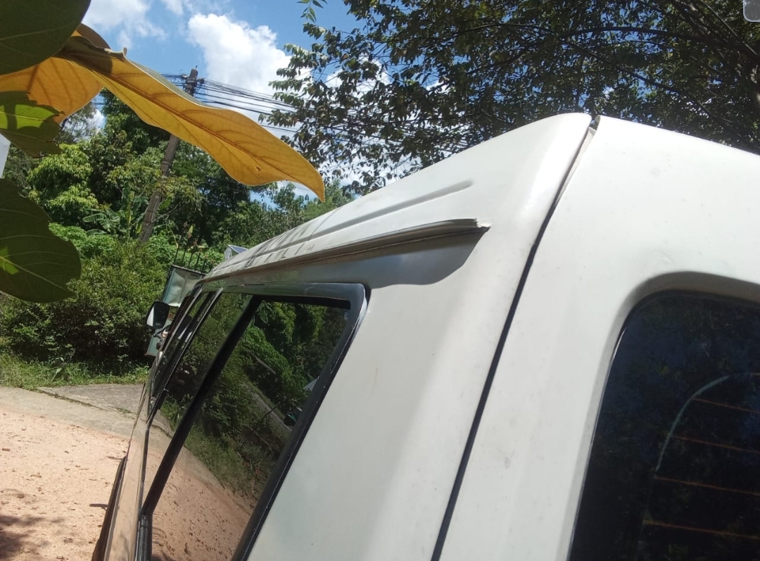 Mazda Brawny 1999 - Used Van sale in Sri Lanka - patpat.lk