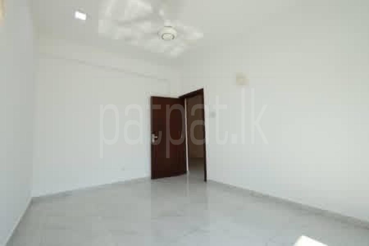 House for Sale in Wellawatta (Colombo 06)