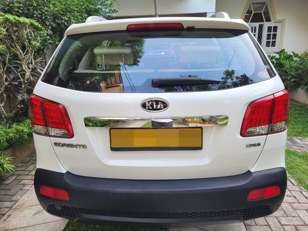 KIA Sorento 2012 - பயன்படுத்தப்பட்டது SUV sale in Sri Lanka - patpat.lk