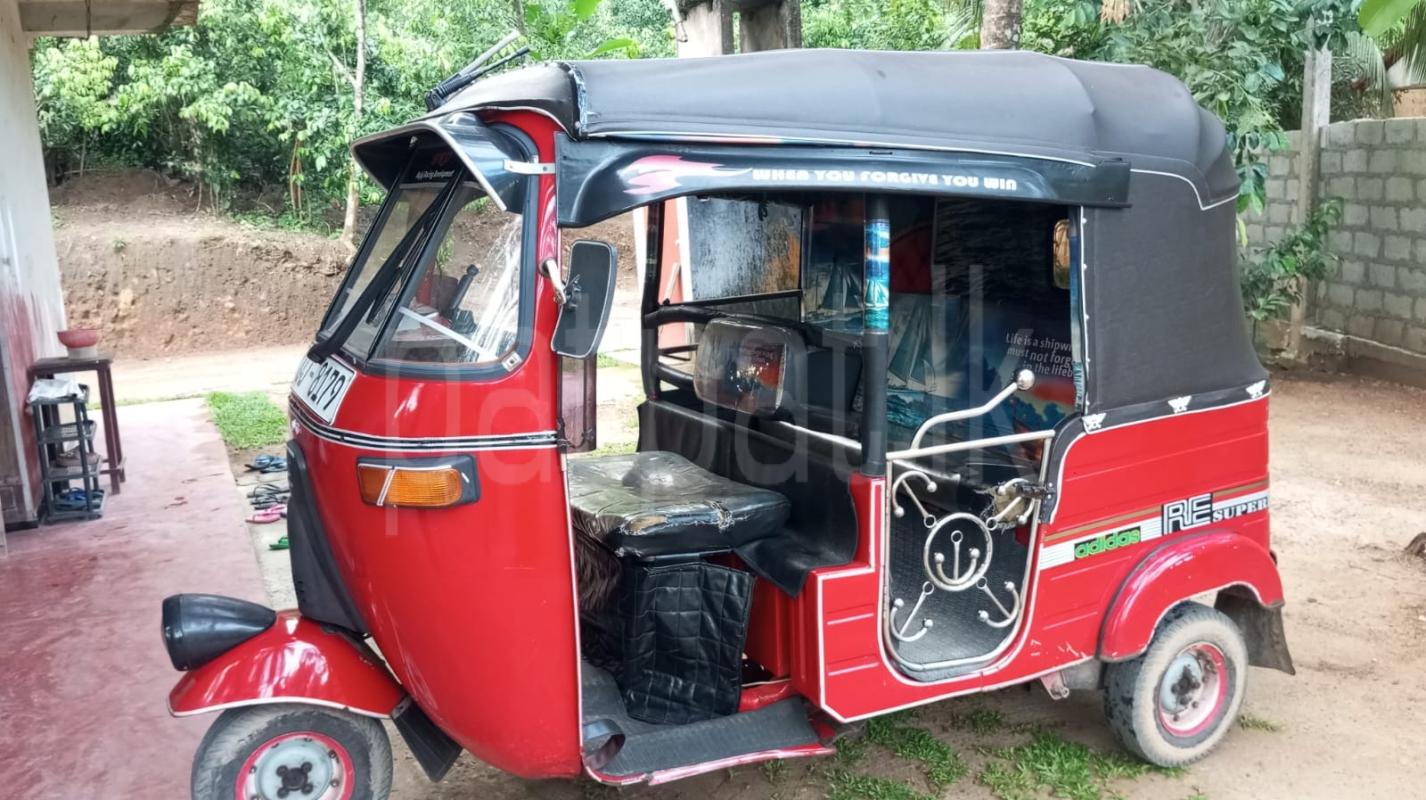 Bajaj Three Wheel 2007 - பயன்படுத்தப்பட்டது முச்சக்கர வண்டி sale in Sri Lanka - patpat.lk