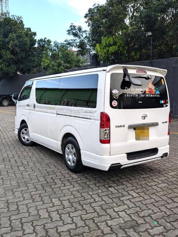 Toyota Hiace 2007 - Used Van sale in Sri Lanka - patpat.lk