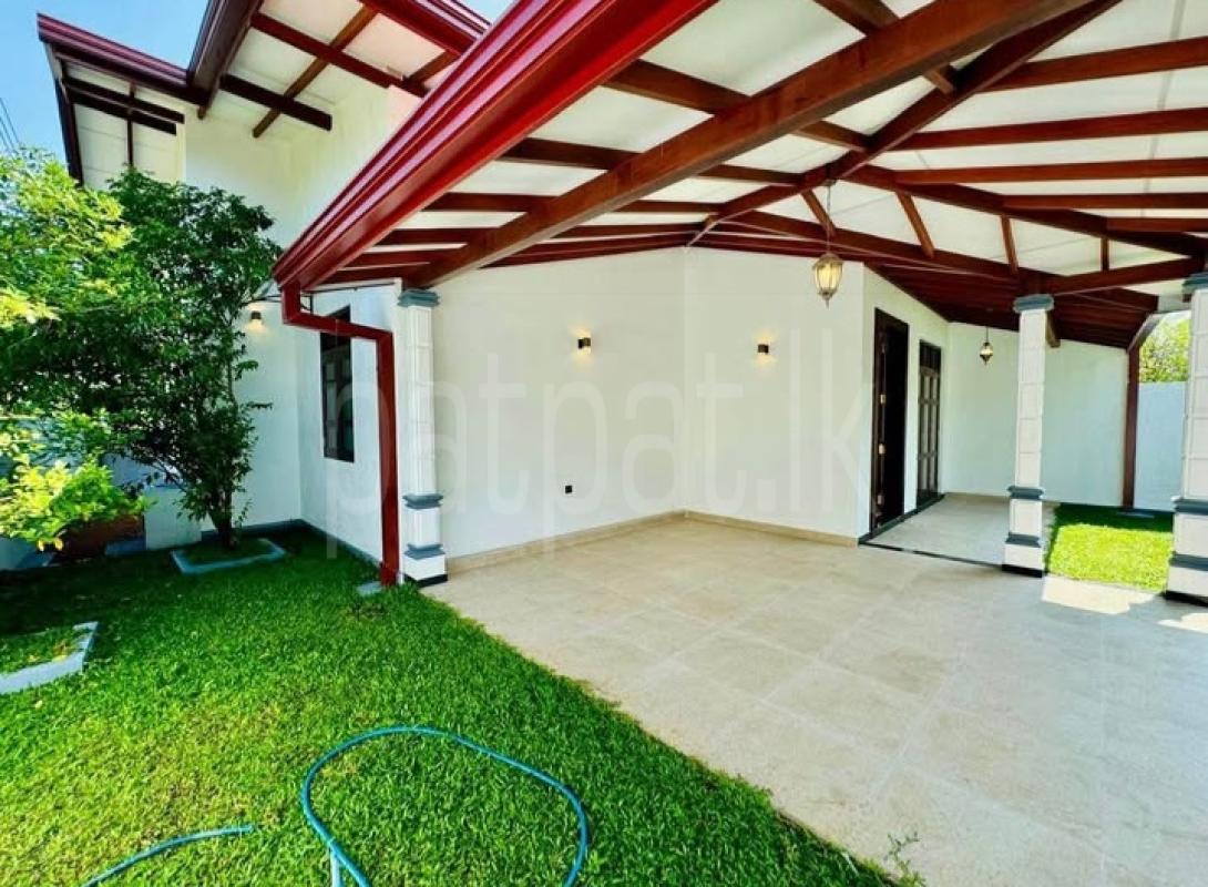 Advertisement image 4