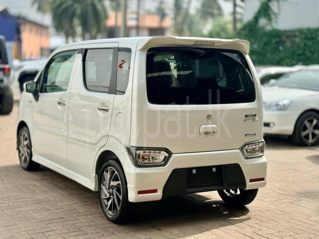 Advertisement image 6