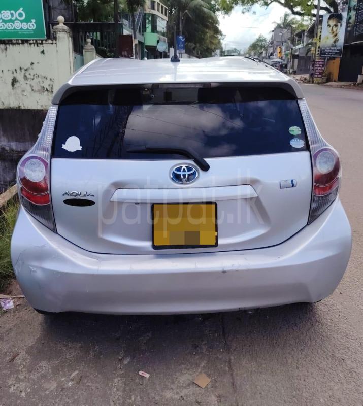 Toyota Aqua 2013 - பயன்படுத்தப்பட்டது கார் sale in Sri Lanka - patpat.lk