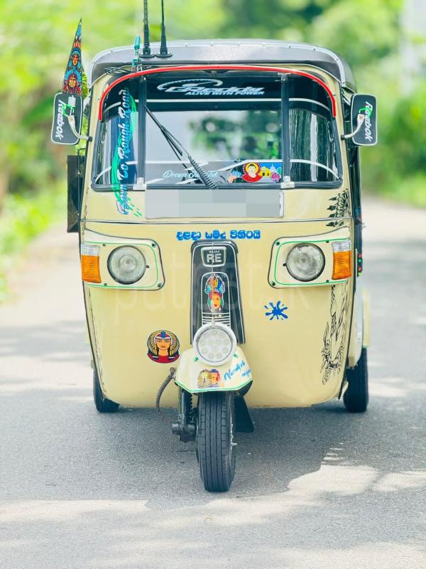 Bajaj Three Wheel 2010 - பயன்படுத்தப்பட்டது முச்சக்கர வண்டி sale in Sri Lanka - patpat.lk