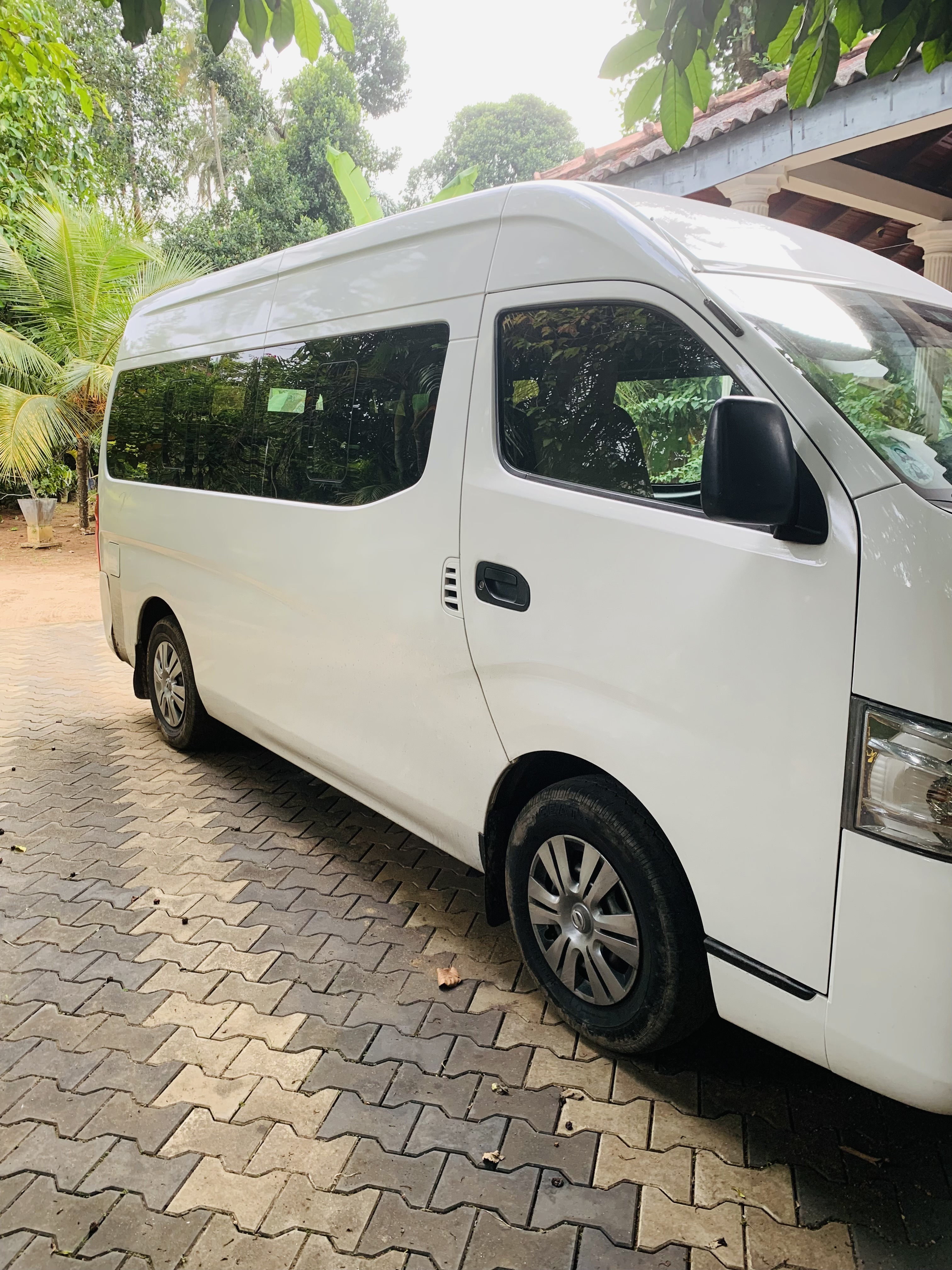 Nissan NV350 2016 - Used Van sale in Sri Lanka - patpat.lk